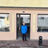Niché au cœur de Martigny, un magasin pas comme les autres intrigue les passants. Ici, rien n'est à vendre. Mais pas de panique : c'est justement le concept !
